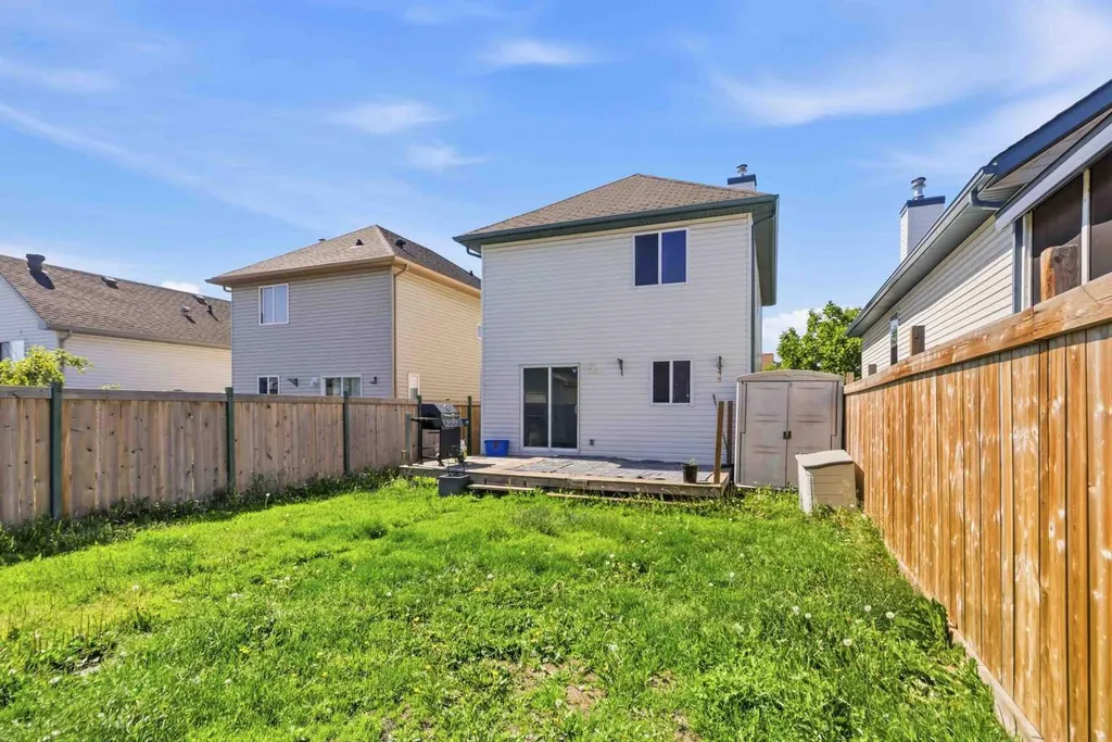 130 St. Laurent Way Fort Mcmurray AB T9K2K2