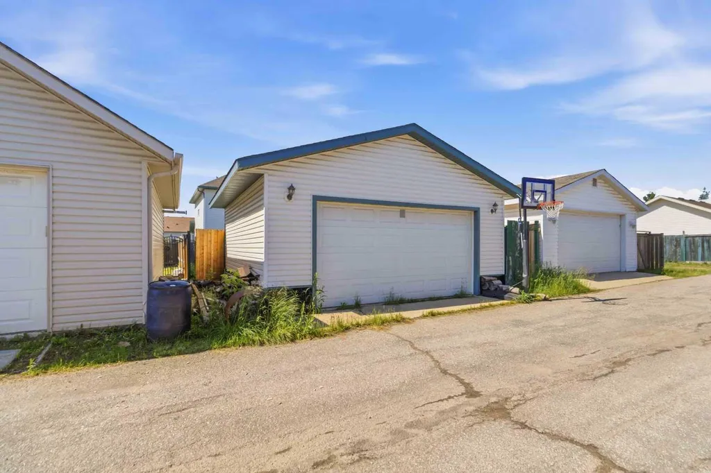 130 St. Laurent Way Fort Mcmurray AB T9K2K2