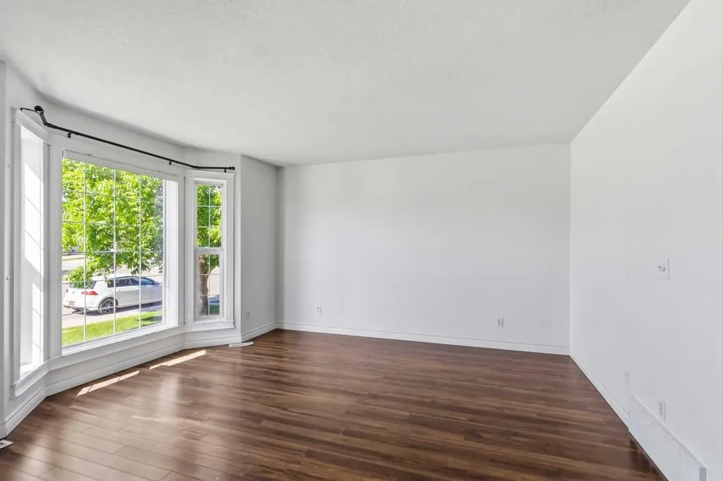 130 St. Laurent Way Fort Mcmurray AB T9K2K2
