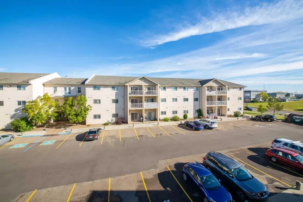 6608 42 Street Lloydminster AB T9V 3L1