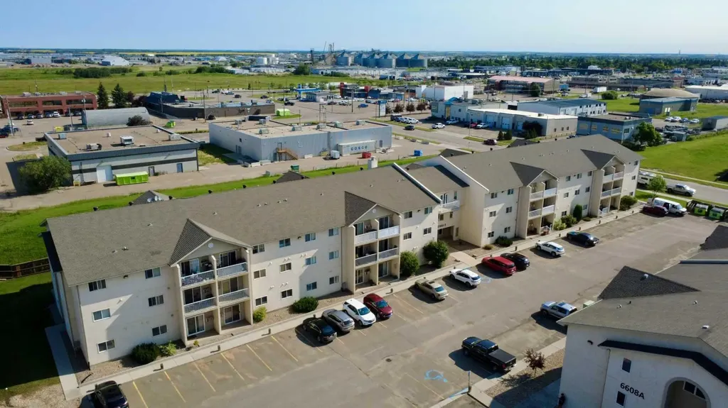 6608 42 Street Lloydminster AB T9V 3L1