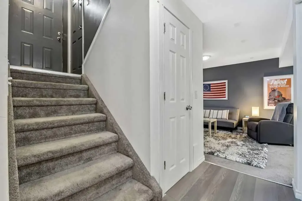 311 Penbrooke Crescent SE Calgary AB T2A 3T6