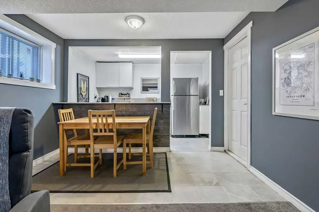 311 Penbrooke Crescent SE Calgary AB T2A 3T6