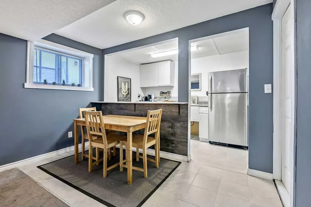311 Penbrooke Crescent SE Calgary AB T2A 3T6