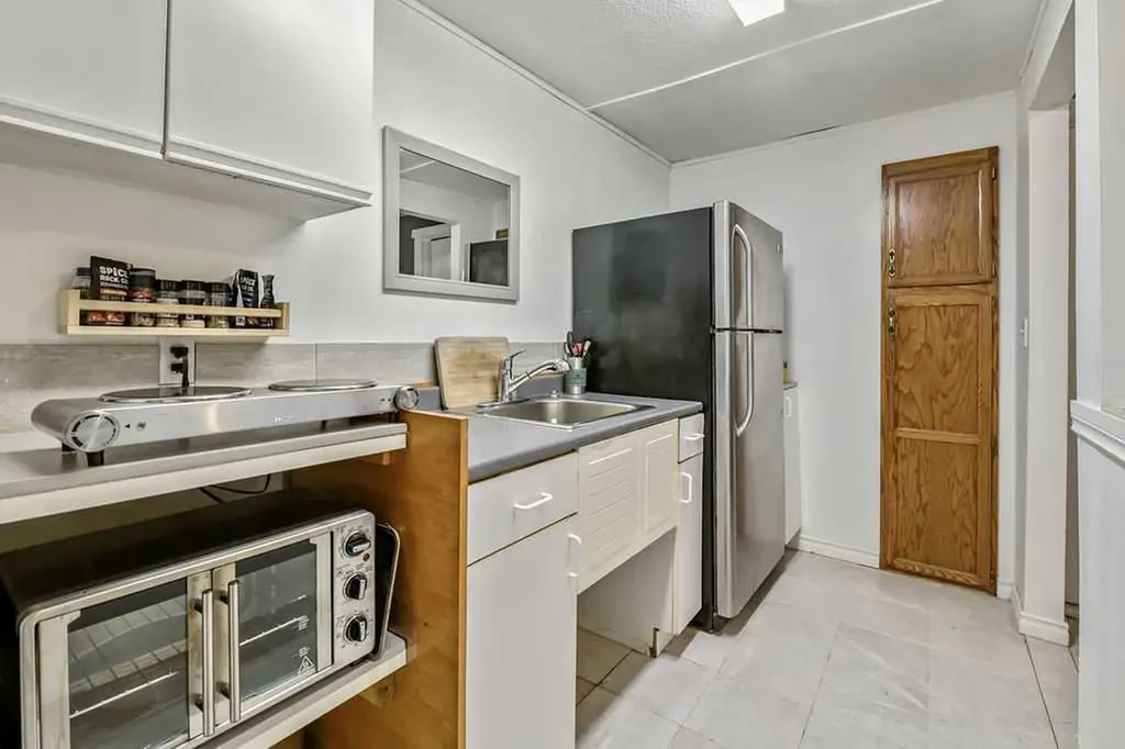 311 Penbrooke Crescent SE Calgary AB T2A 3T6