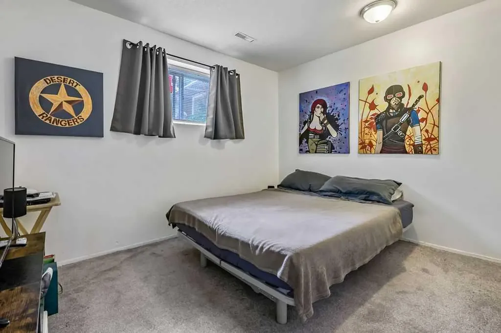 311 Penbrooke Crescent SE Calgary AB T2A 3T6
