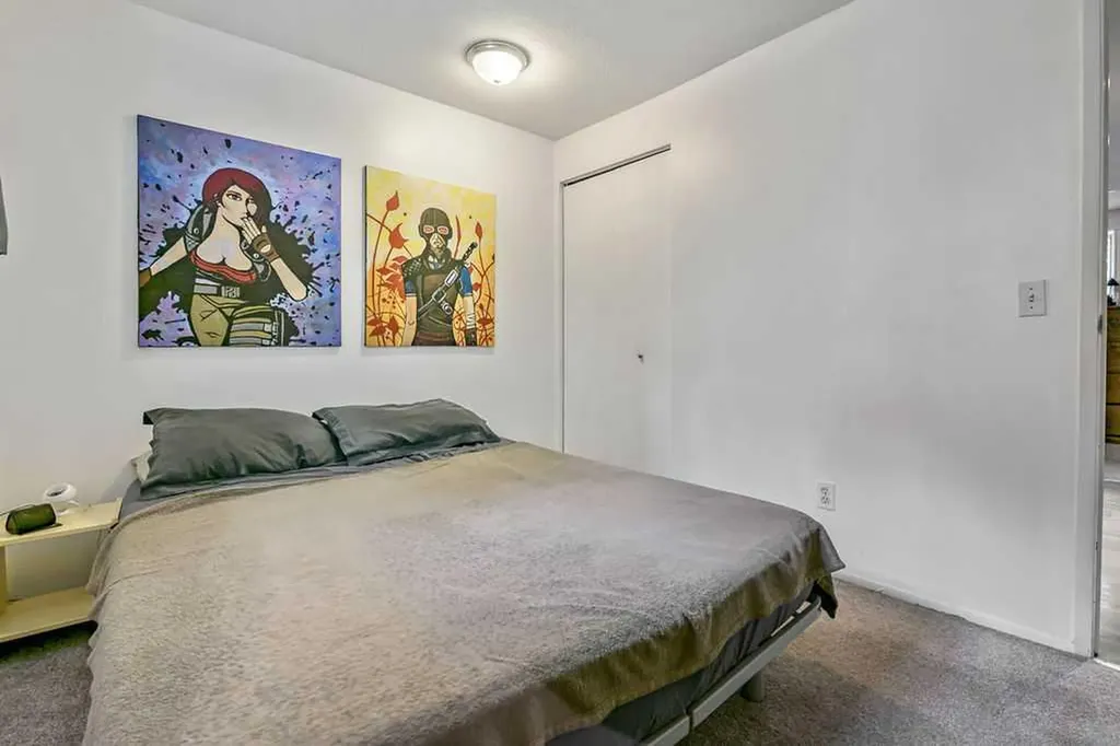 311 Penbrooke Crescent SE Calgary AB T2A 3T6