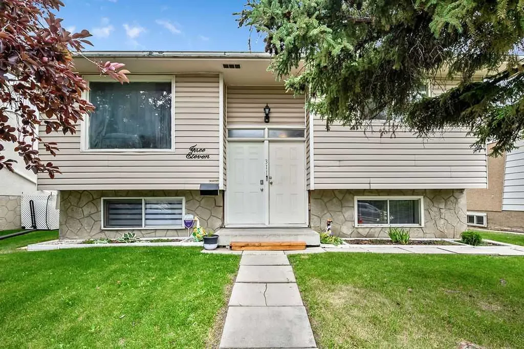 311 Penbrooke Crescent SE Calgary AB T2A 3T6