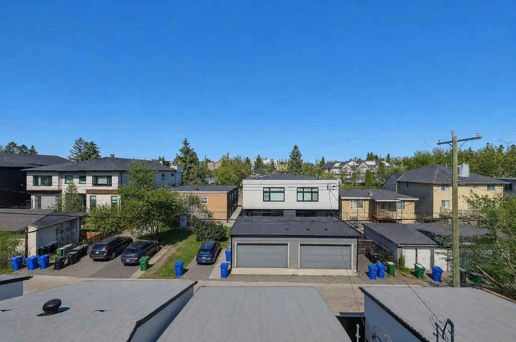 1524 29 Avenue SW Calgary AB T2T 1M3