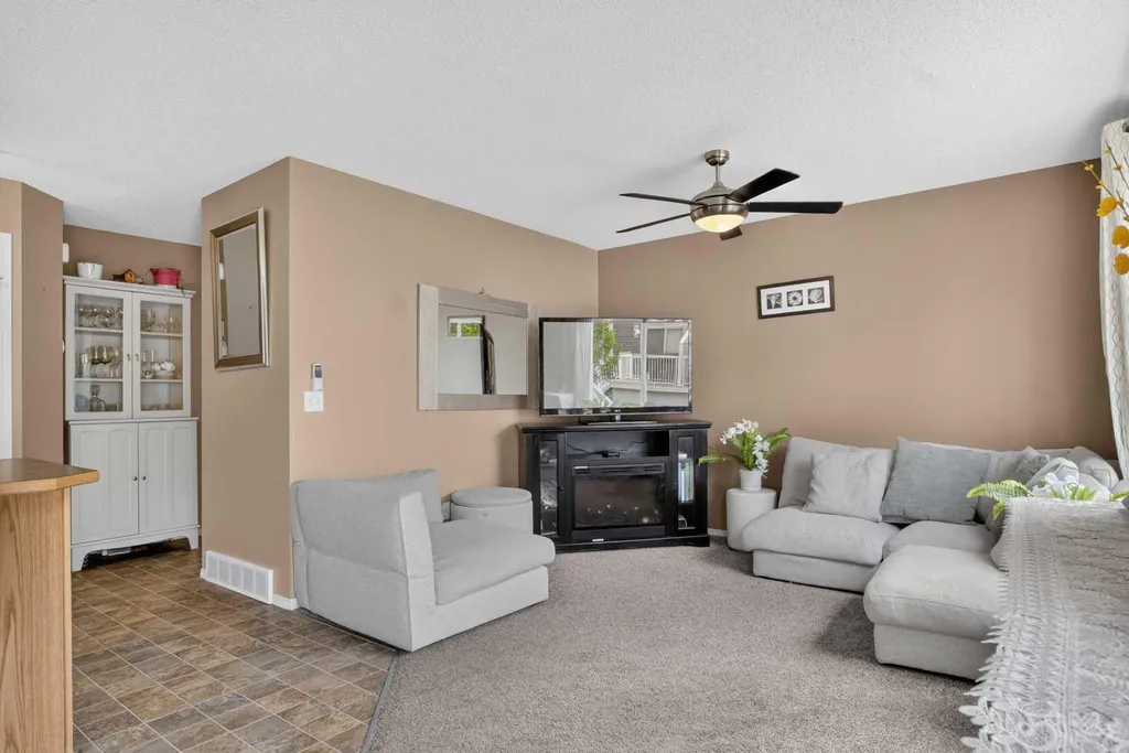 800 Yankee Valley Boulevard SE Airdrie AB T4A 2L2