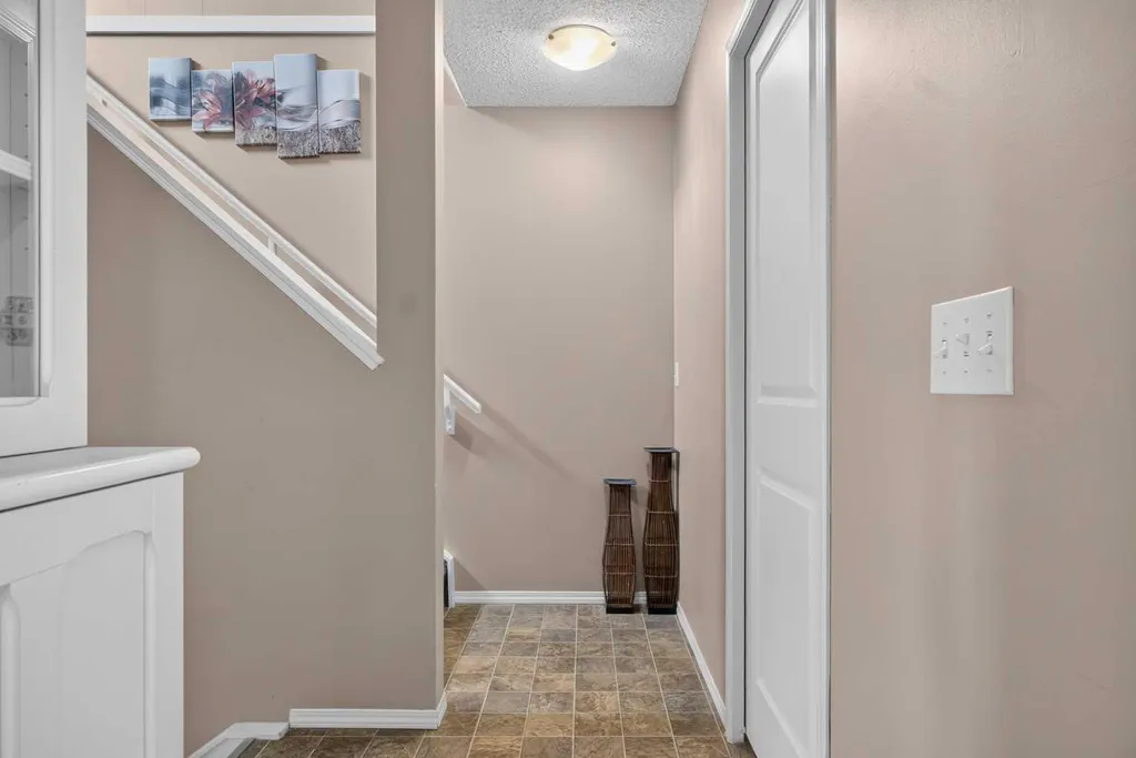800 Yankee Valley Boulevard SE Airdrie AB T4A 2L2