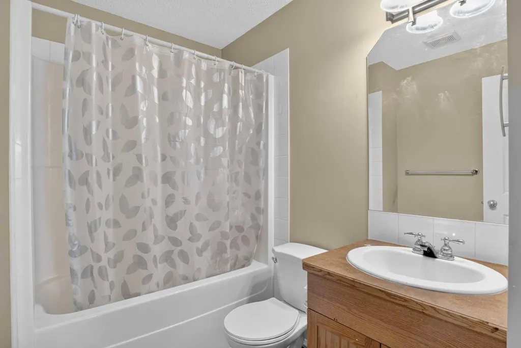 800 Yankee Valley Boulevard SE Airdrie AB T4A 2L2