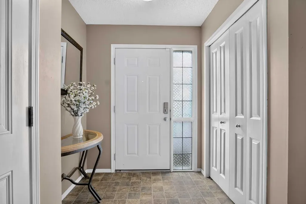 800 Yankee Valley Boulevard SE Airdrie AB T4A 2L2