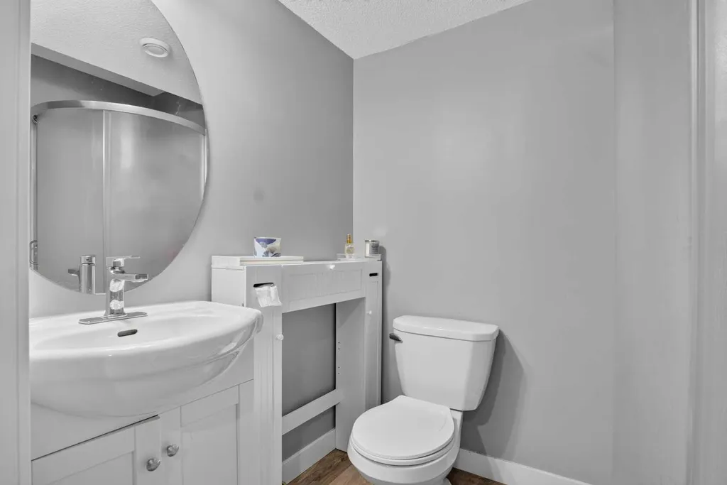 800 Yankee Valley Boulevard SE Airdrie AB T4A 2L2