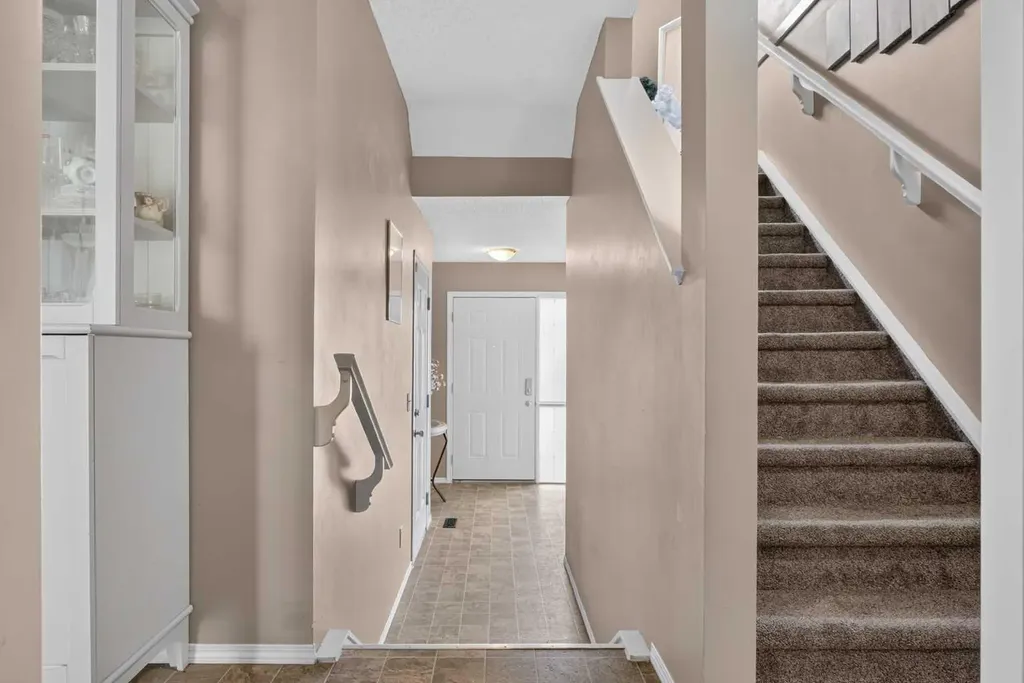 800 Yankee Valley Boulevard SE Airdrie AB T4A 2L2