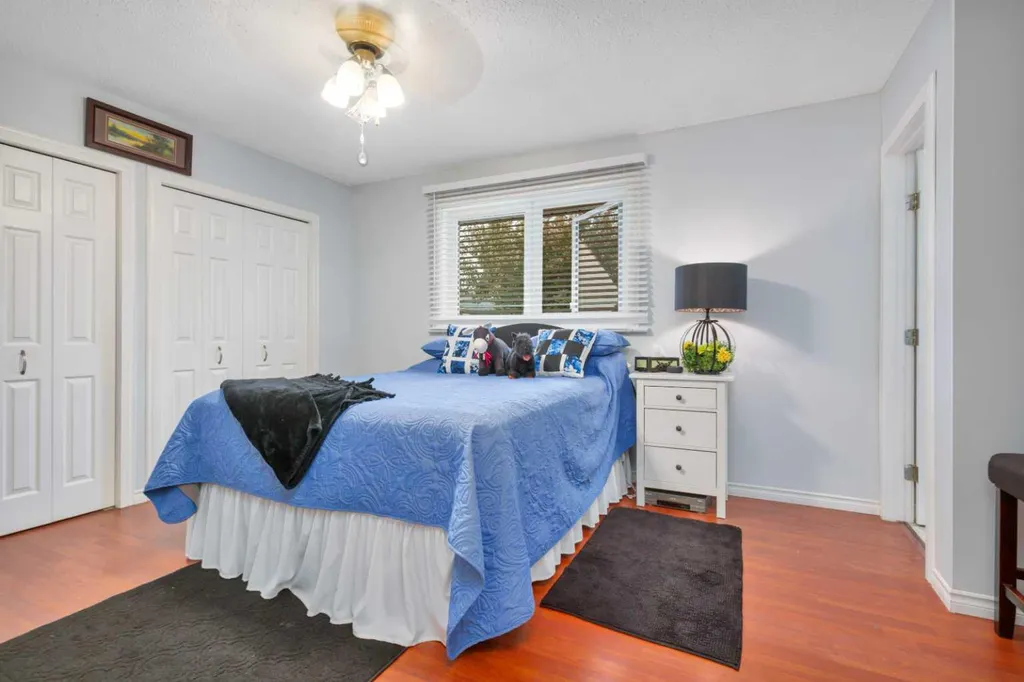 5323 53 Street Rocky Mountain House AB T4T 1G9