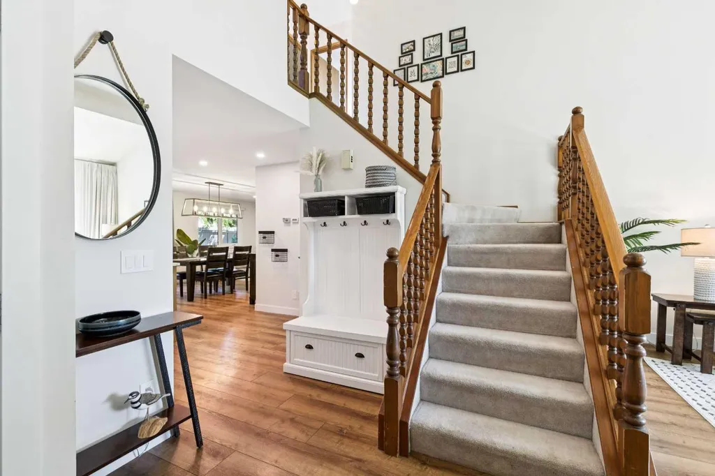 272 Woodfield Road SW Calgary AB T2W5P6