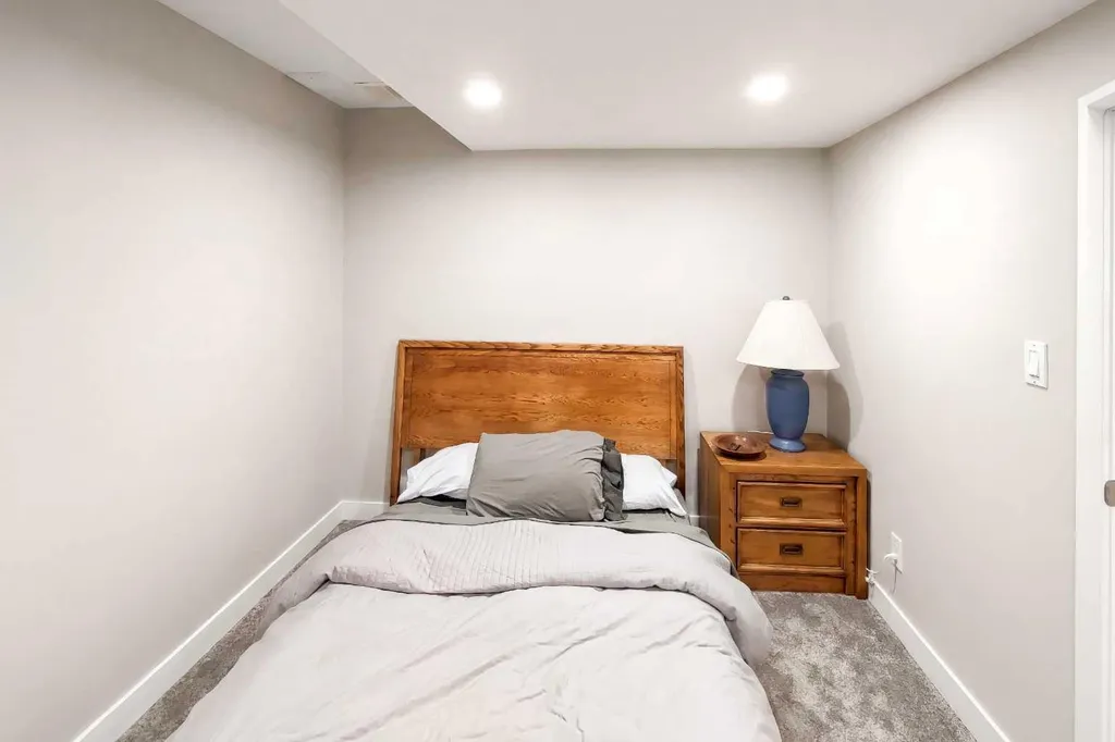 272 Woodfield Road SW Calgary AB T2W5P6