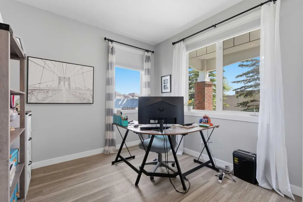 8000 Wentworth Drive SW Calgary AB T3H 5K9