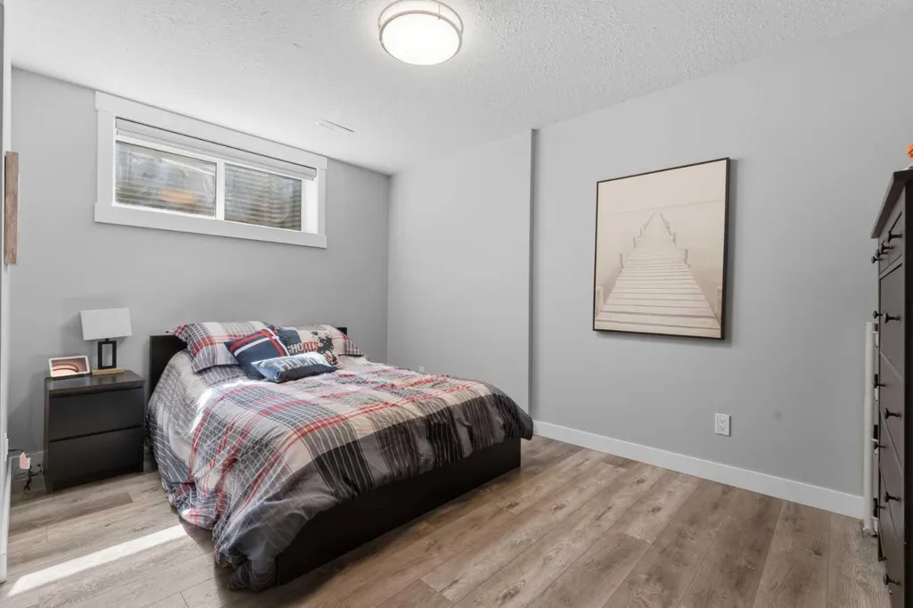 8000 Wentworth Drive SW Calgary AB T3C 0A2