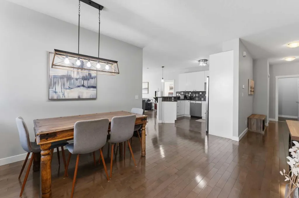 8000 Wentworth Drive SW Calgary AB T3C 0A2