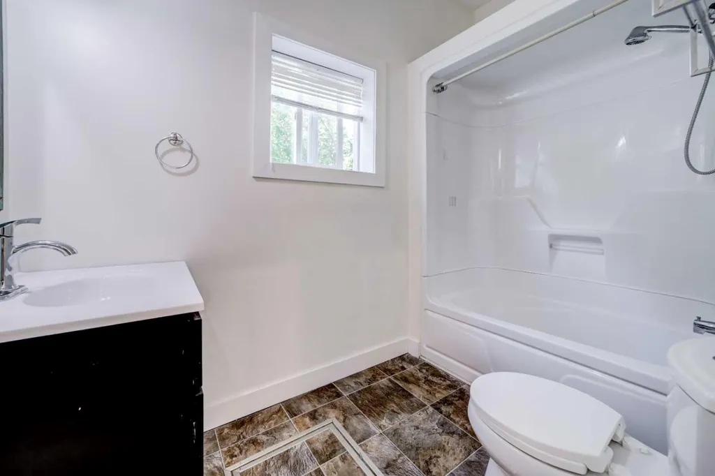 727 Mcdougall Street Pincher Creek AB T0K 1W0