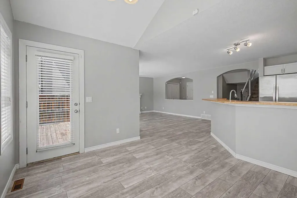 27 Bridlerange Circle SW Calgary AB T2Y5H4