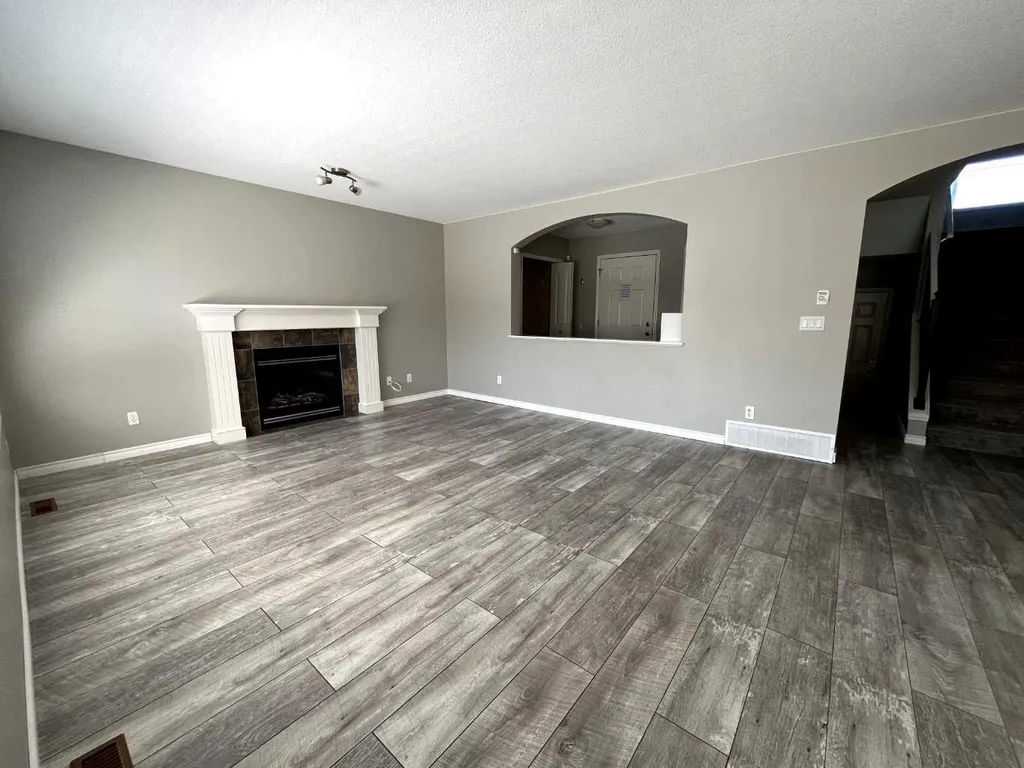 27 Bridlerange Circle SW Calgary AB T2Y5H4