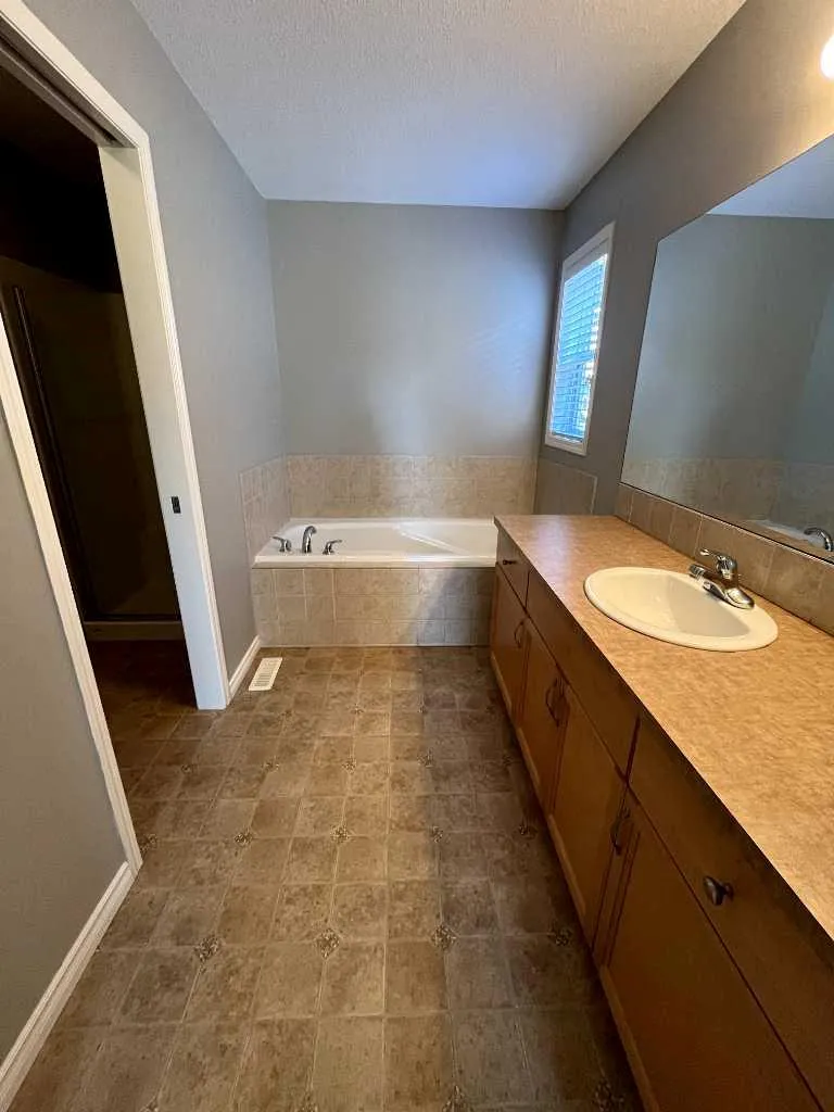 27 Bridlerange Circle SW Calgary AB T2Y5H4