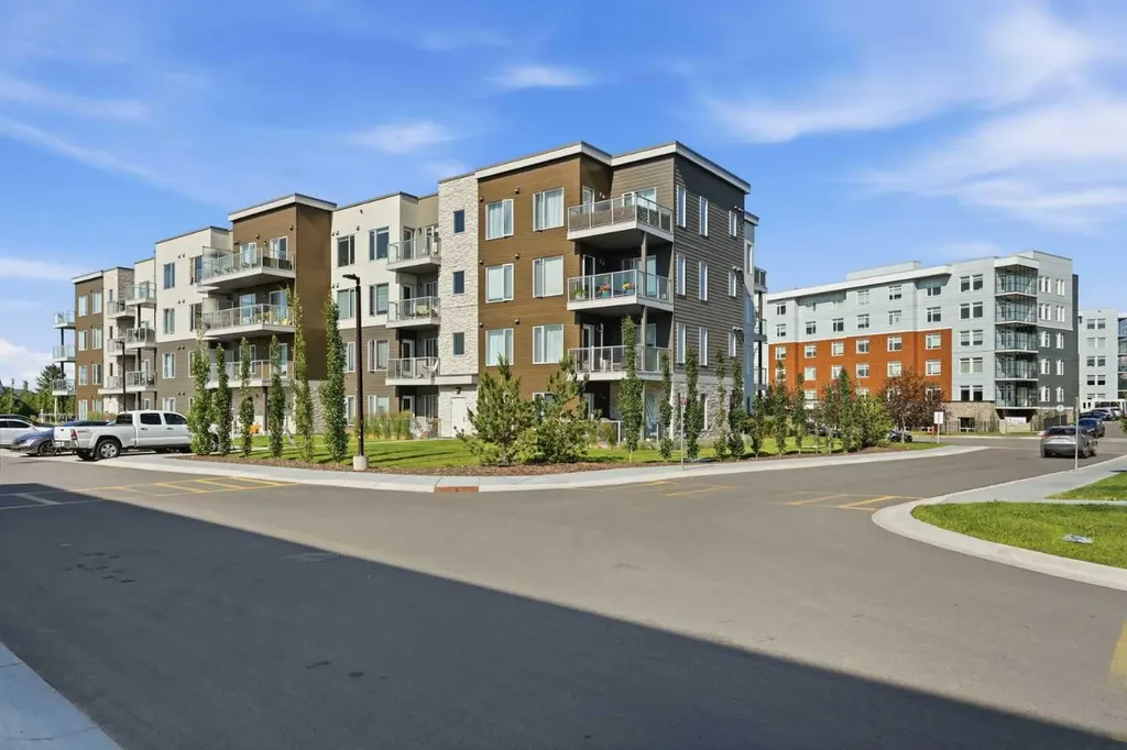 700 Shawnee Square SW Calgary AB T2Y0T6