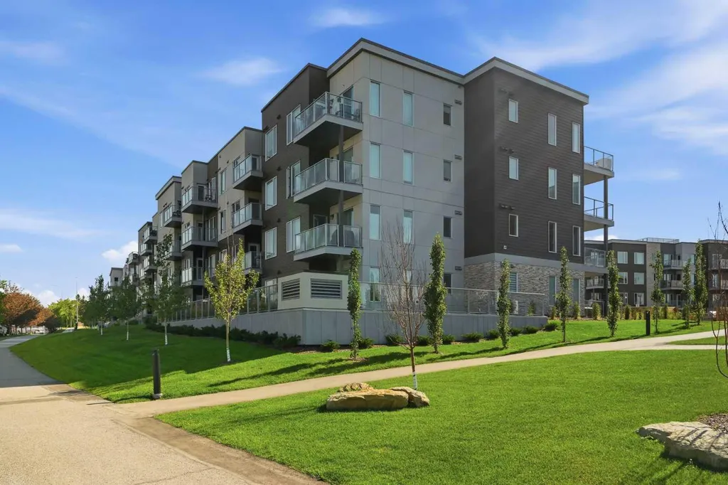 700 Shawnee Square SW Calgary AB T2Y0T6