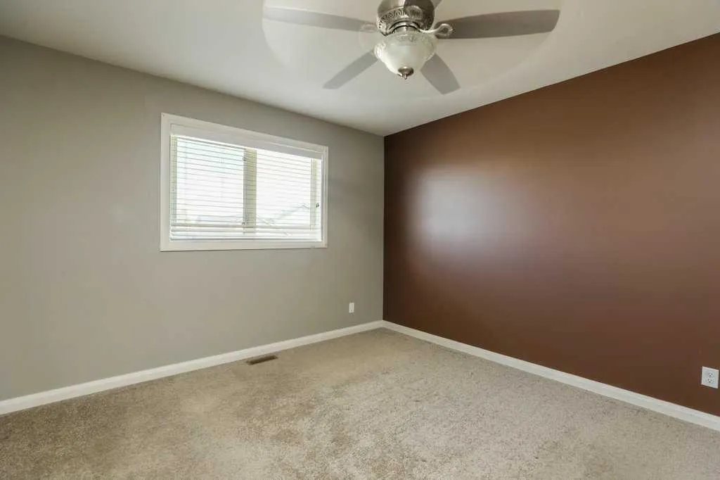 59 Lasalle Road W Lethbridge AB T1J5A8