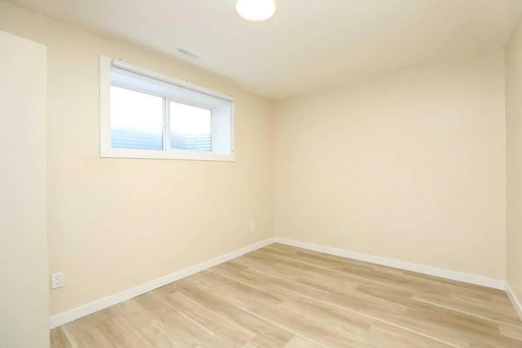 59 Lasalle Road W Lethbridge AB T1J5A8