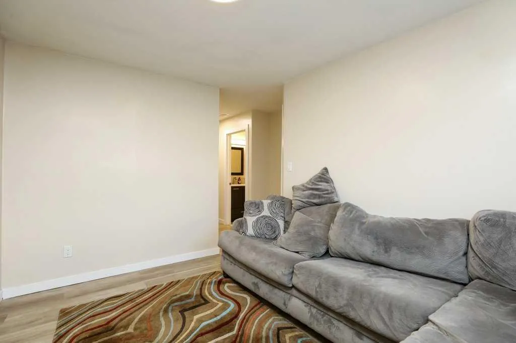 59 Lasalle Road W Lethbridge AB T1J5A8