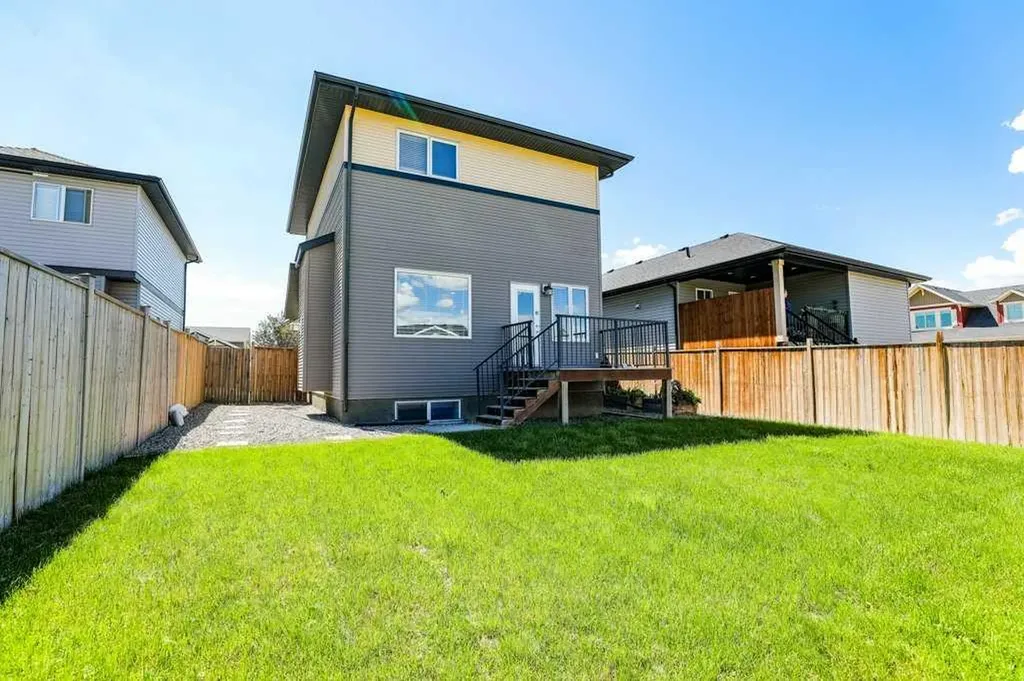 59 Lasalle Road W Lethbridge AB T1J5A8