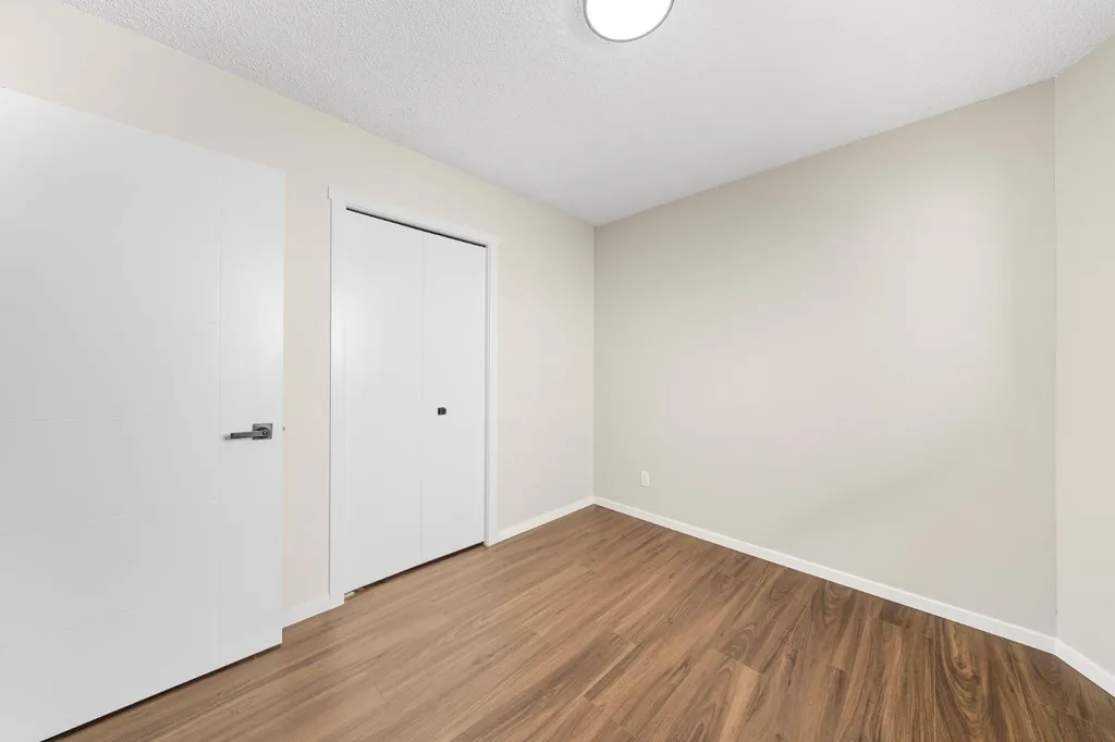 190 Coverdale Road NE Calgary AB T3K4J7