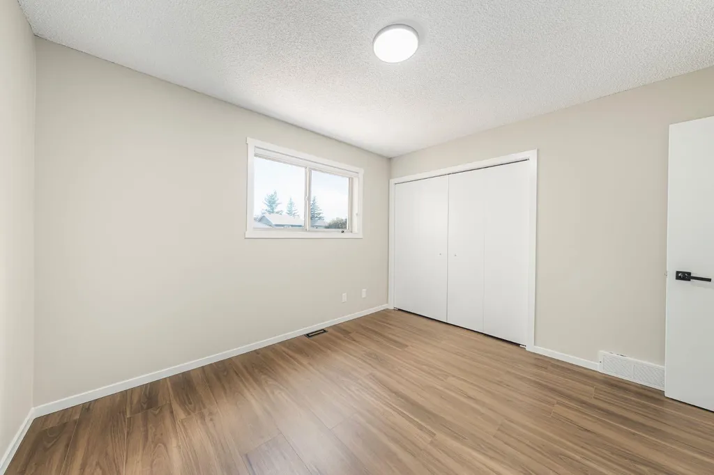 190 Coverdale Road NE Calgary AB T3K4J7