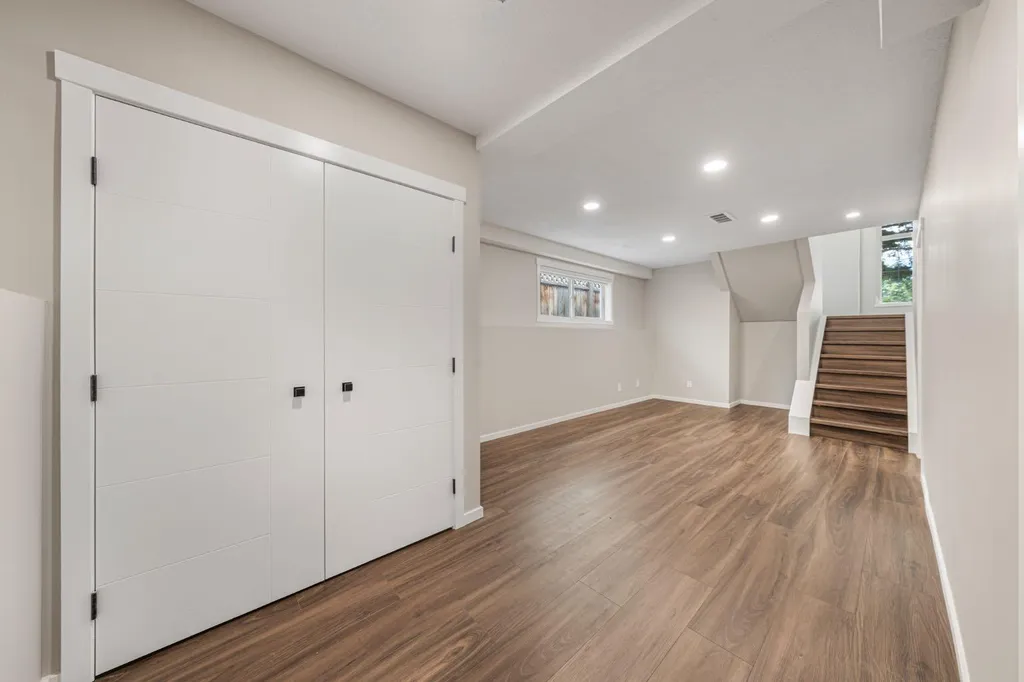 190 Coverdale Road NE Calgary AB T3K4J7
