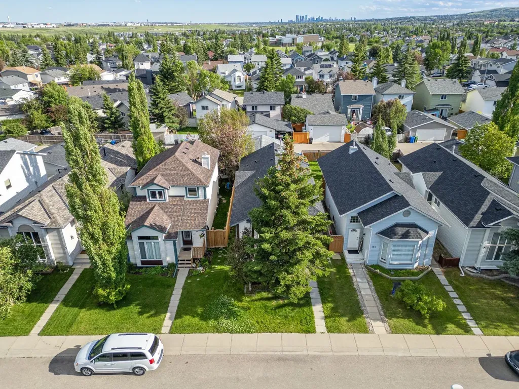 190 Coverdale Road NE Calgary AB T3K4J7