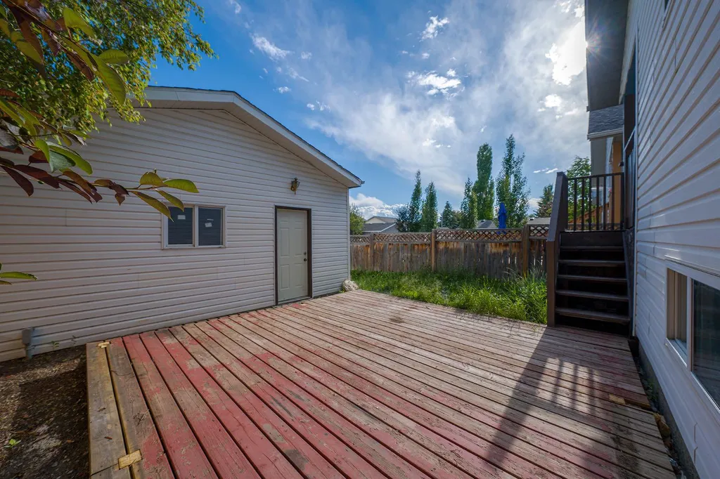 190 Coverdale Road NE Calgary AB T3K4J7