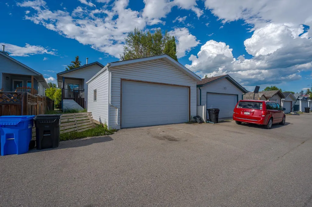 190 Coverdale Road NE Calgary AB T3K4J7