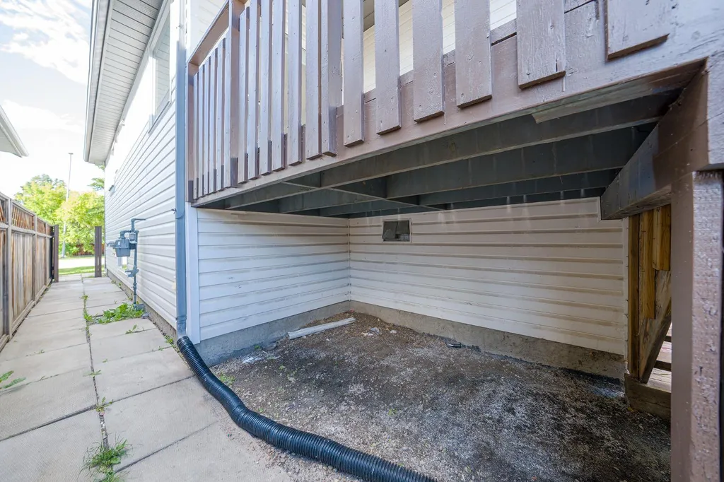 190 Coverdale Road NE Calgary AB T3K4J7