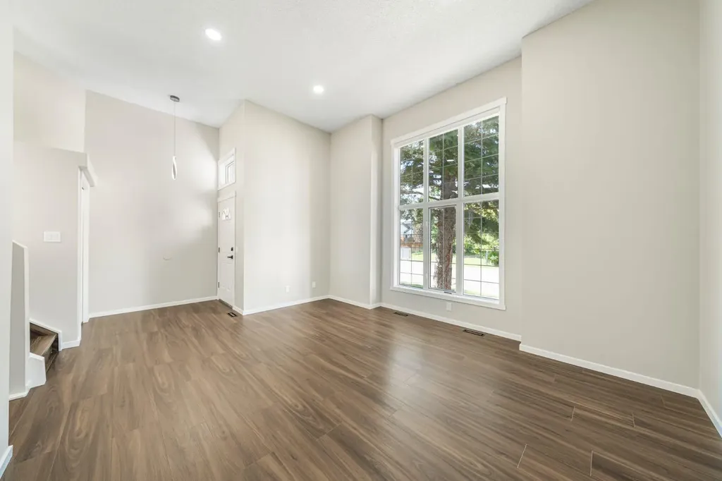 190 Coverdale Road NE Calgary AB T3K4J7
