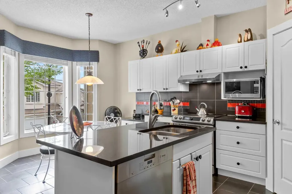 87 Hamptons Link NW Calgary AB T3A 5V9
