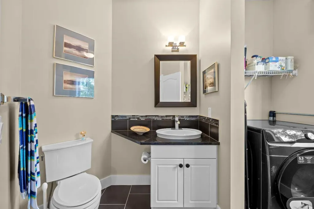 87 Hamptons Link NW Calgary AB T3A 5V9