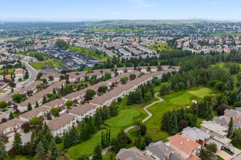 87 Hamptons Link NW Calgary AB T3A 5V9
