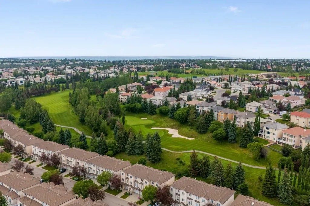 87 Hamptons Link NW Calgary AB T3A 5V9