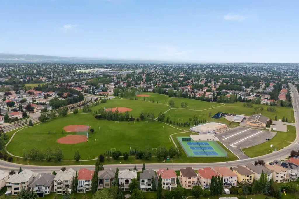 87 Hamptons Link NW Calgary AB T3A 5V9