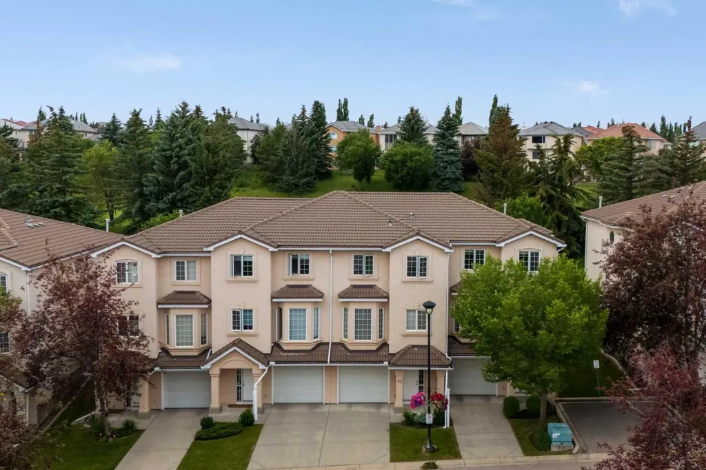 87 Hamptons Link NW Calgary AB T3A 5V9