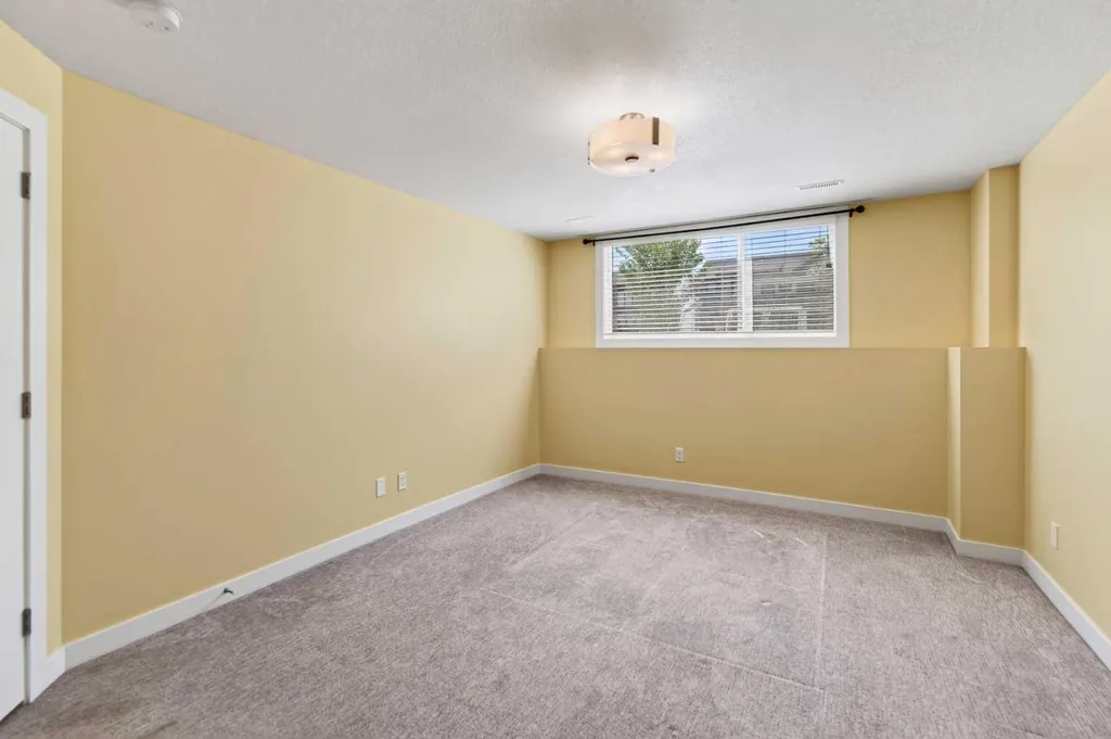 36 Evergreen Way Red Deer AB T4P 3E5
